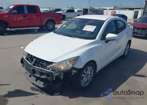 2017 Toyota Yaris Ia из США, поврежденный, VIN 3MYDLBYV7HY184361